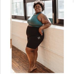 Superfit Hero 9” black pocket workout shorts